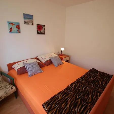 Fuer 4 Personen Ca 48 Qm In Njivice, Kvarner Bucht Krk