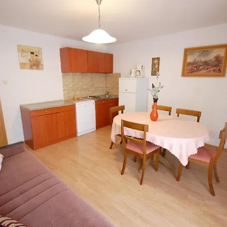 Apartman Fuer 4 Personen Ca 48 Qm In Njivice, Kvarner Bucht Krk *