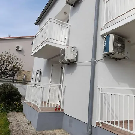 Fuer 4 Personen Ca 48 Qm In Njivice, Kvarner Bucht Krk Apartman
